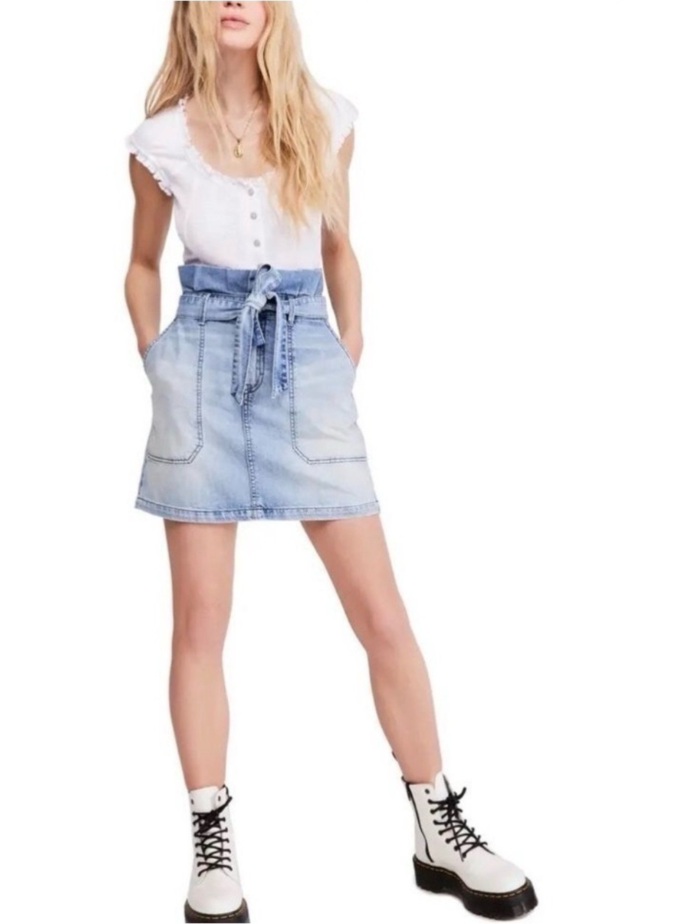 Free People Splendor in the Grass Paperbag Waist Denim Mini Skirt - Size 2 - EUC